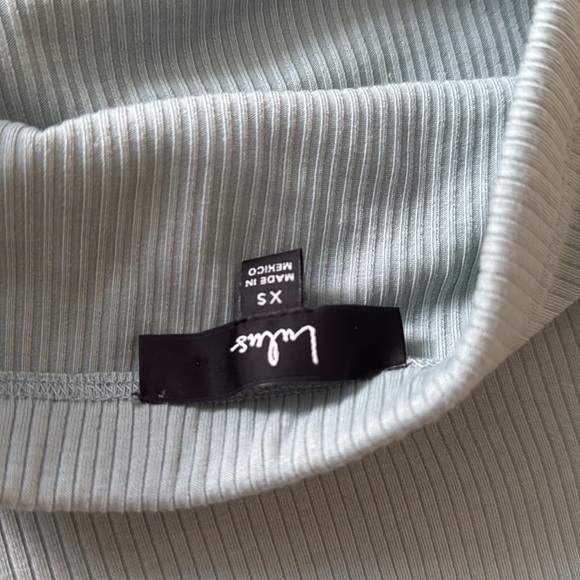 Lulus twist top midi set size XS never worn! NWOT - Picture 6 of 6